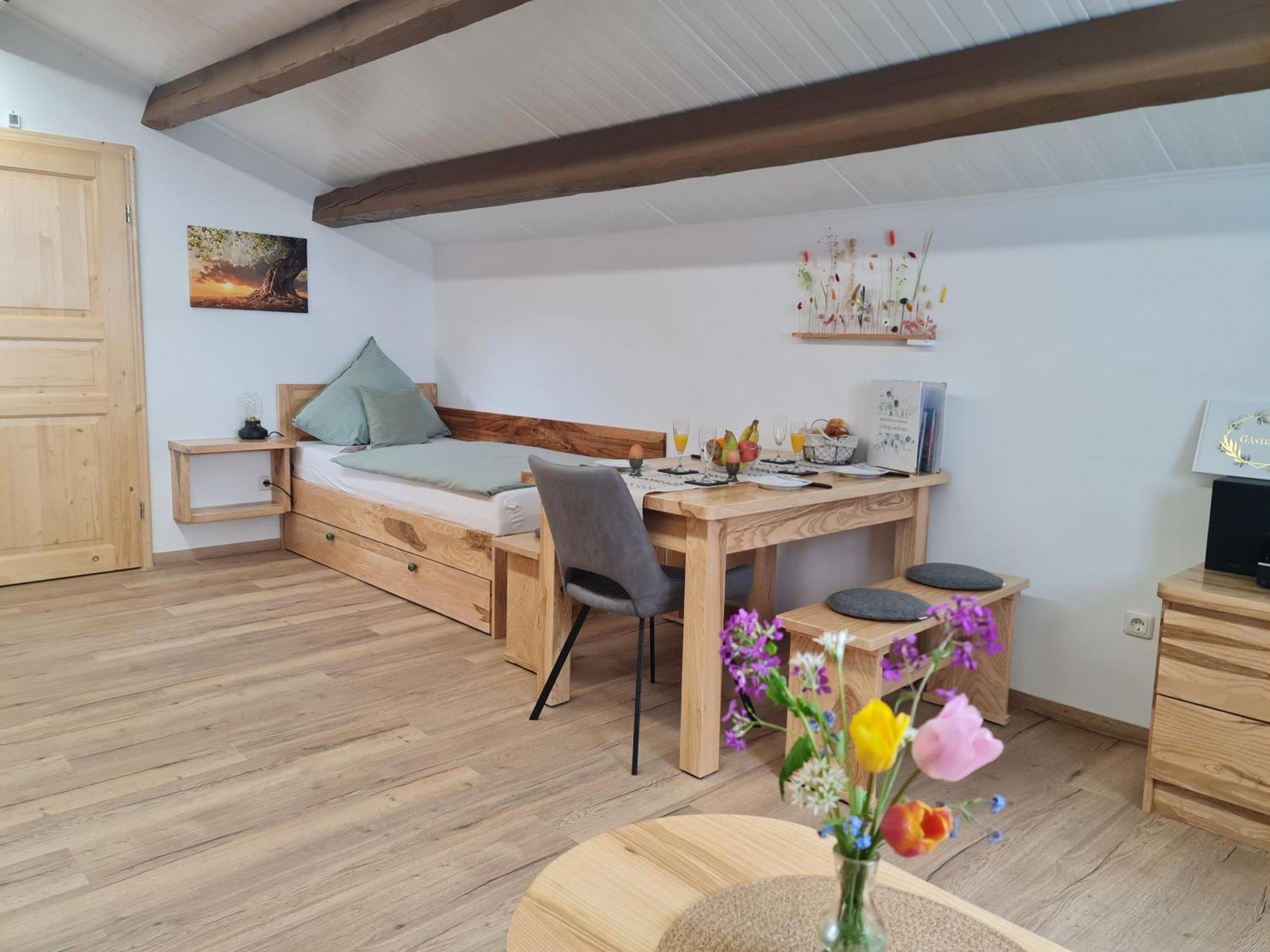 Ferienwohnung Wiesenhof Neuhof an der Zenn Exterior photo
